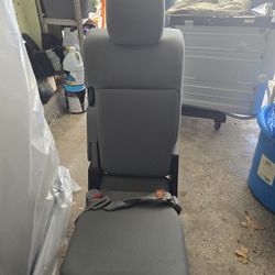Extra Seat For 3roll Truck 