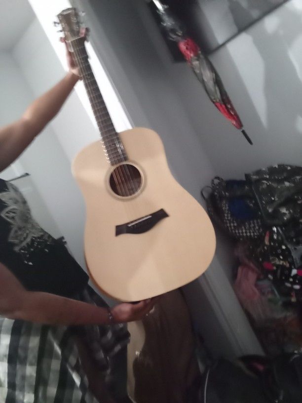 Robert Taylor Acoustic Academy Series 10