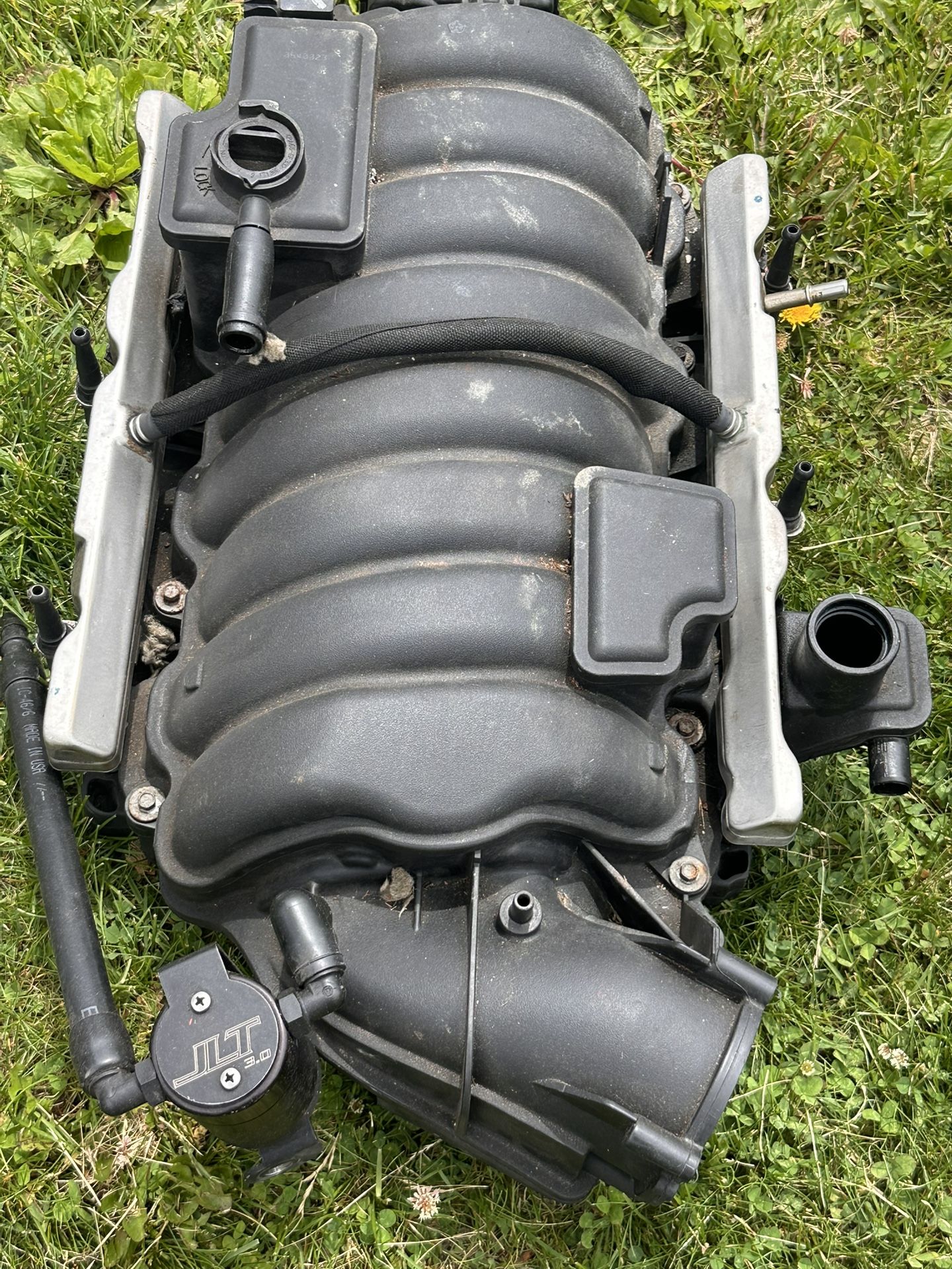 Hemi 6.4 Intake manifold