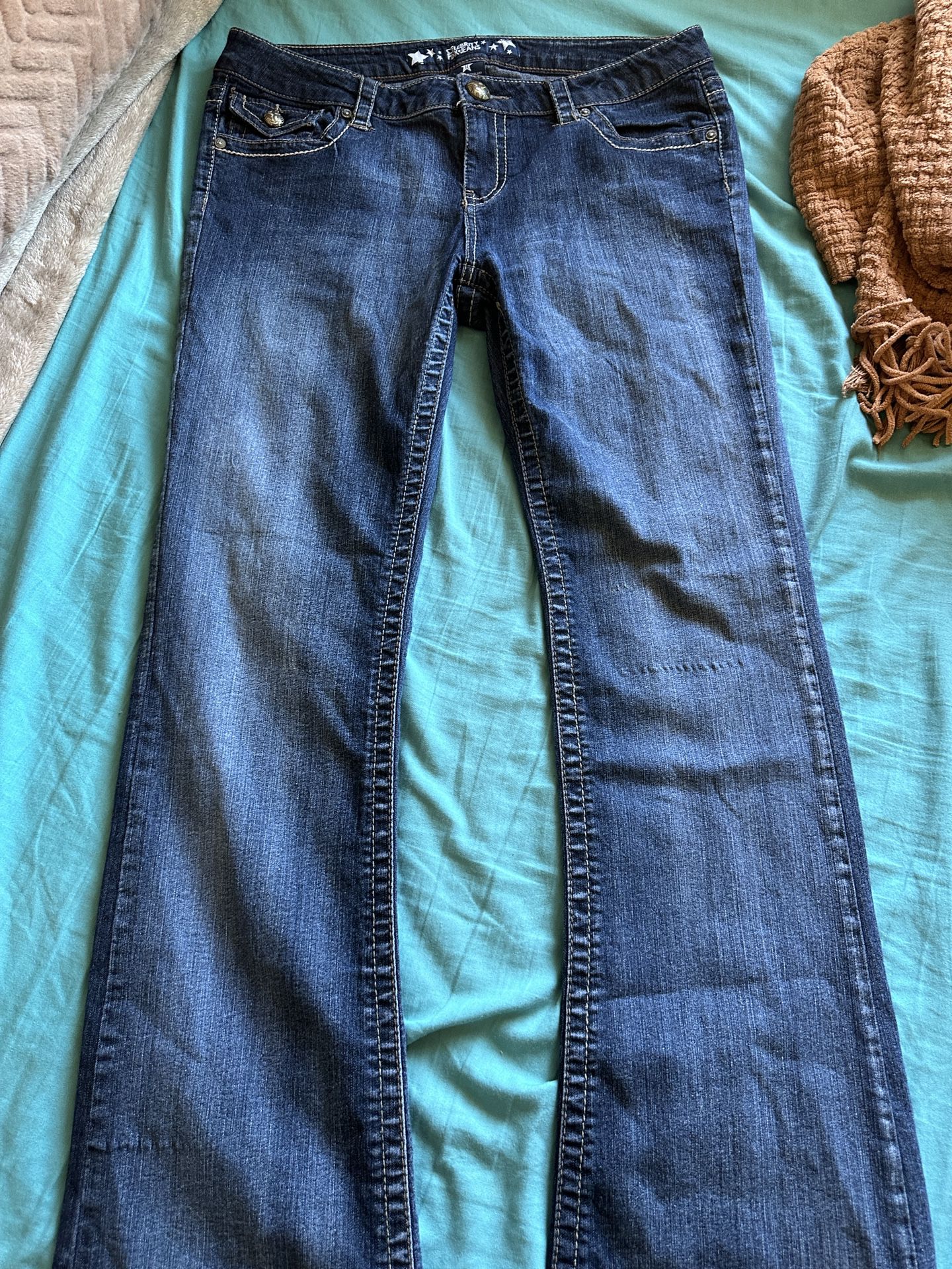 Women’s Country Flared Jeans- Size 11