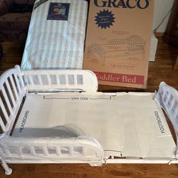 Graco Toddler Bed with Mattress