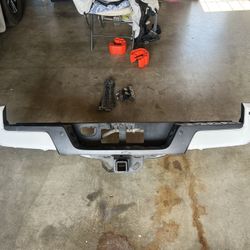 2018. Toyota Tacoma. Bumper. Parts