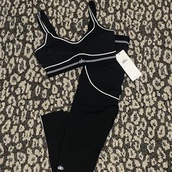 Alo ‘Airbrush Heart Throb’ Leggings and Bra Set