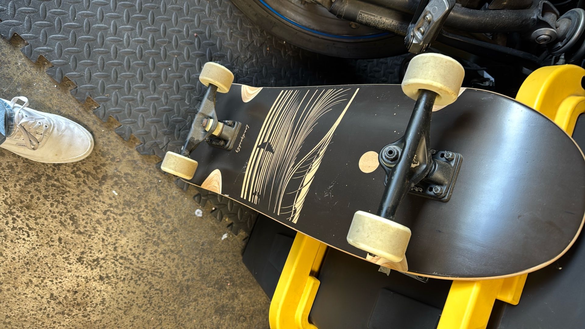 Landyachtz Cruiser Board