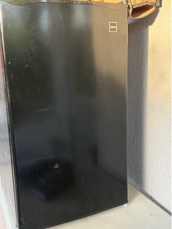 RCA Mini Fridge