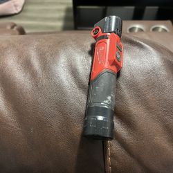 Lámpara Recargable Milwaukee 