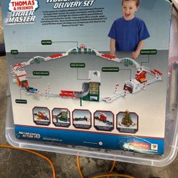 Thomas the Train Holiday Cargo Set
