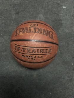SPALDING 3lb TRAINING BALL