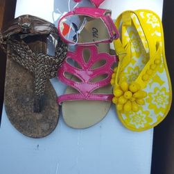 Toddler sandals size 7