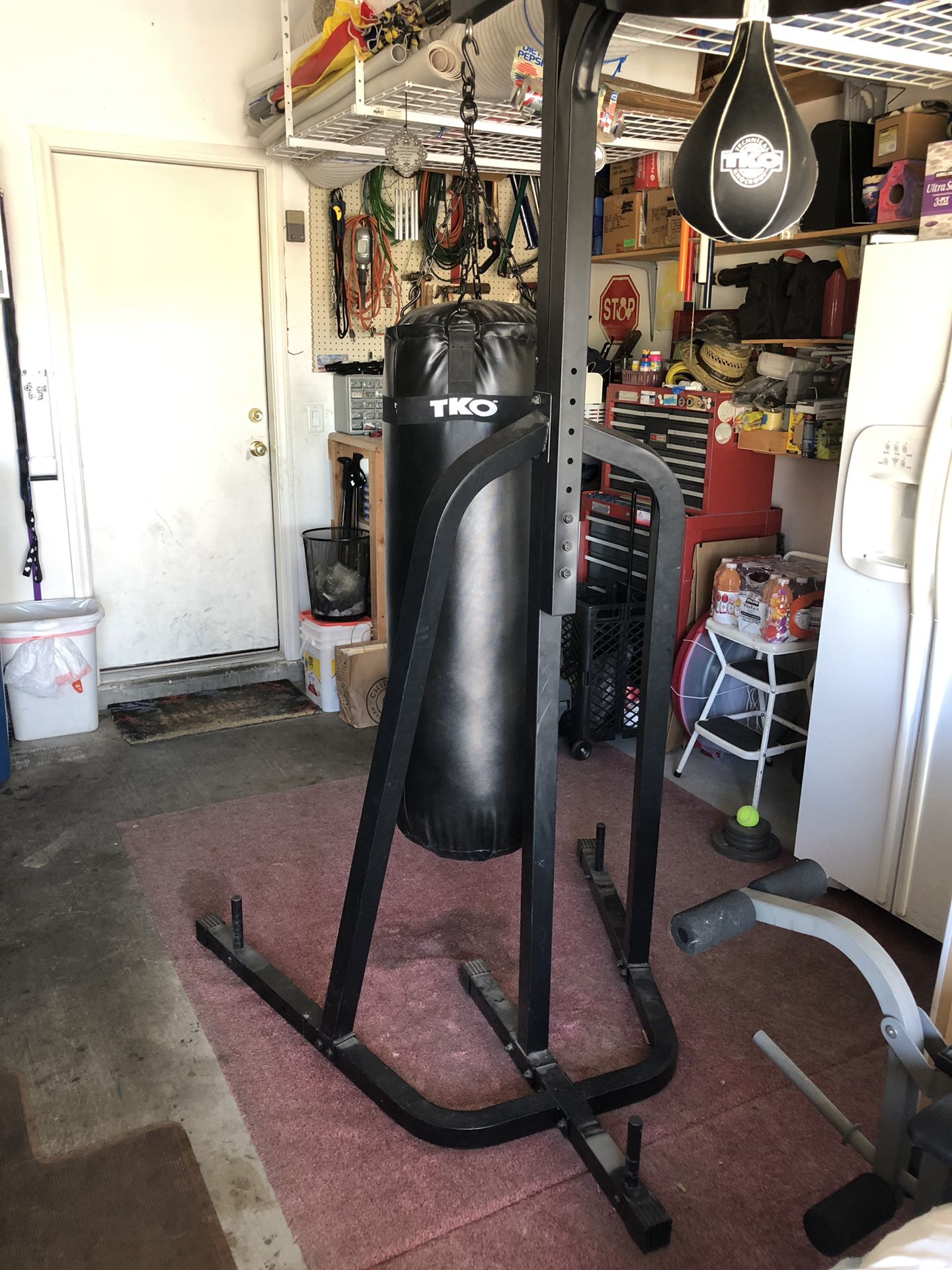 TKO Punching and Speed Bag w/stand, 75lb bag