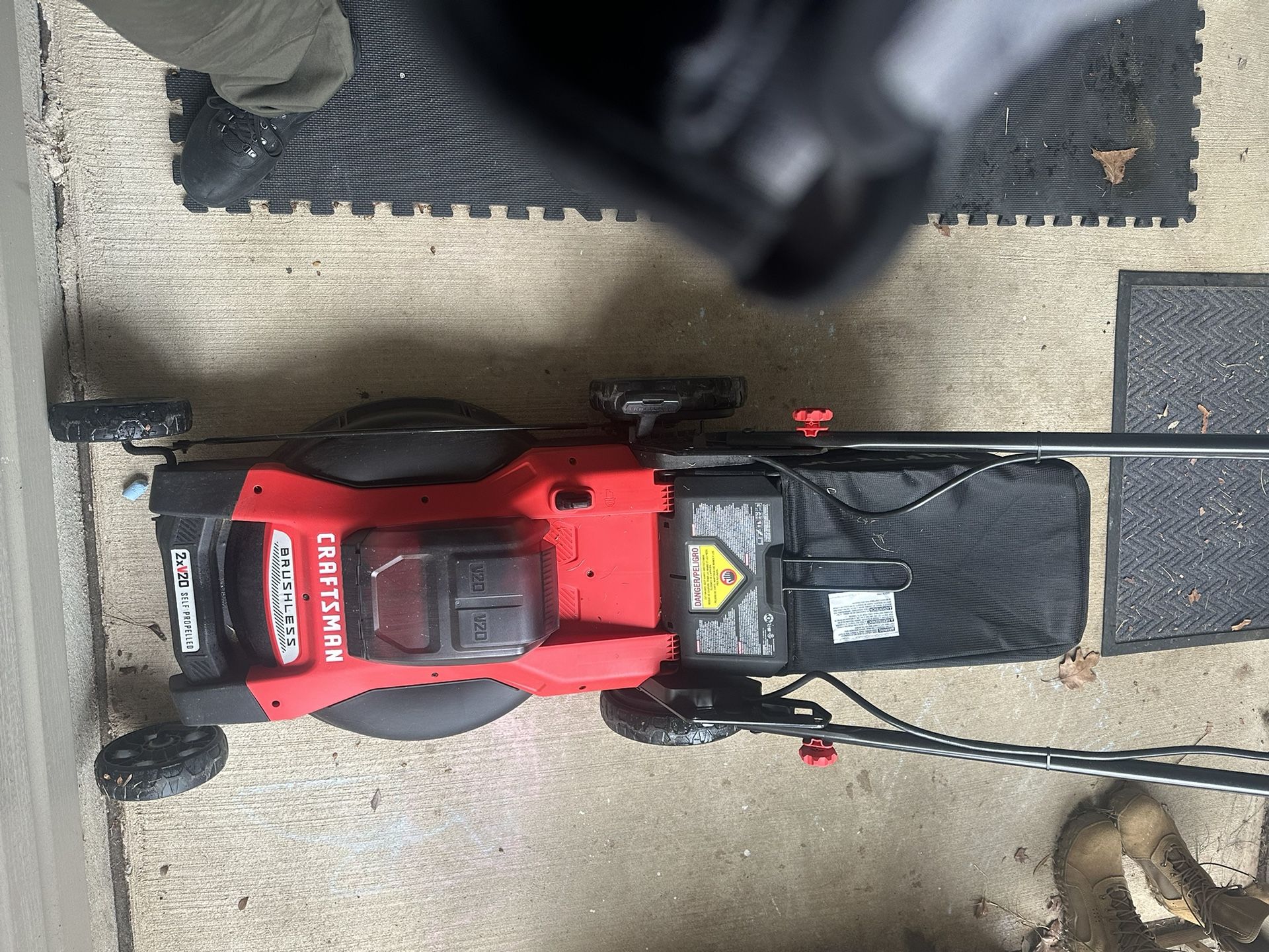 CRAFTSMAN V20 20 Cordless Push Lawn Mower