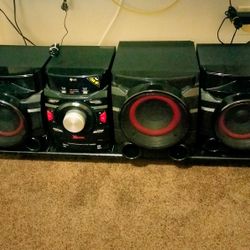 Red and black Stereo must pickup 