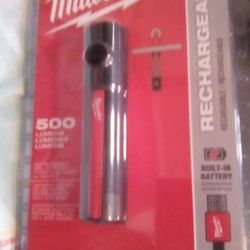 Milwaukee Everyday Carry Flashlight w/Magnet