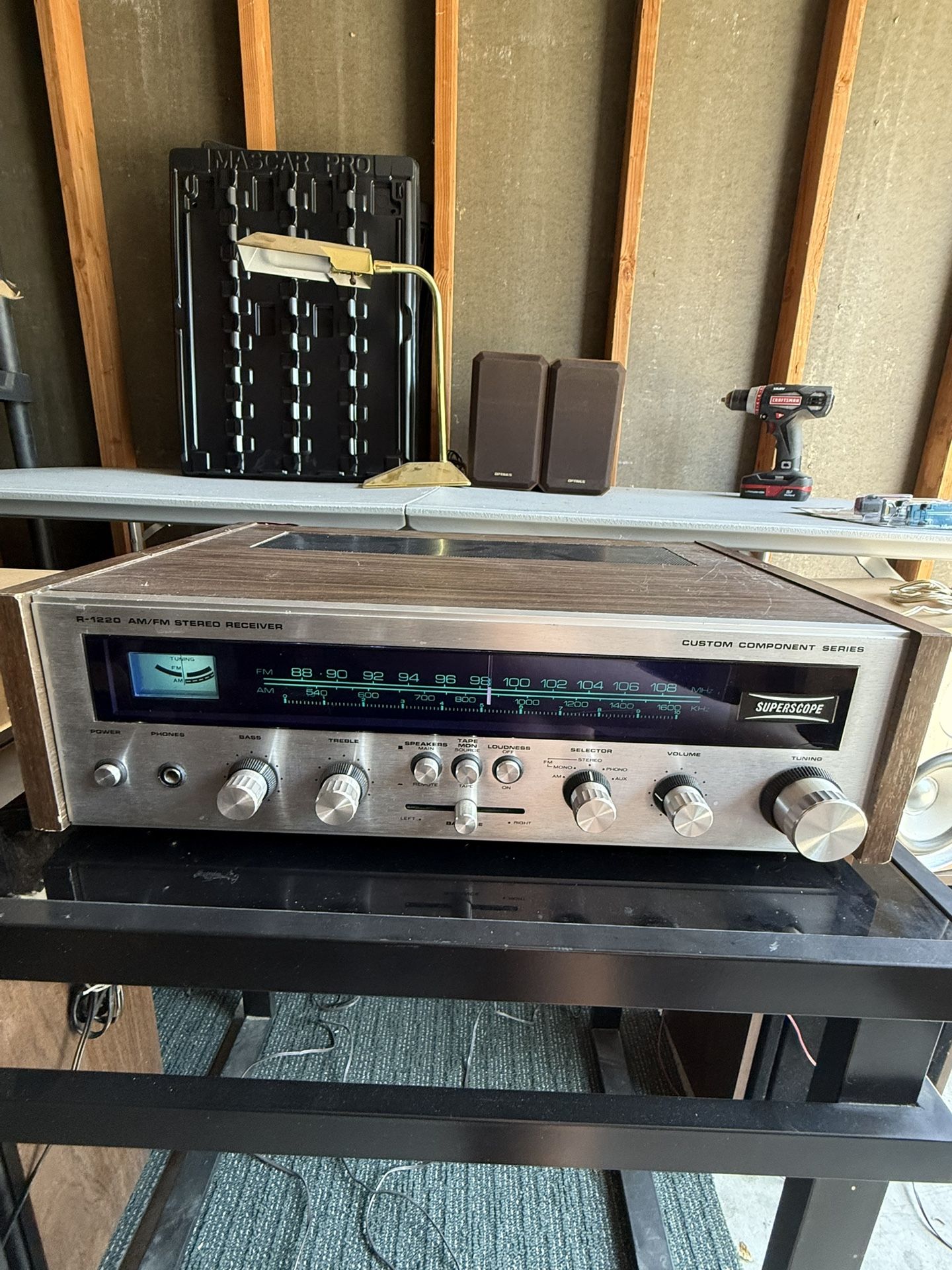 Superscope R-1220 AM/FM Stereo Receiver