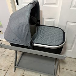 Uppababy Bassinet With Stand