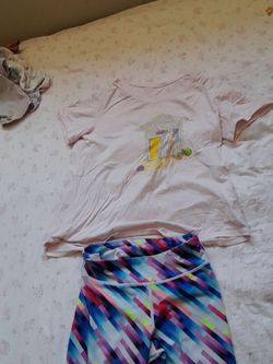 Polera grande con casas