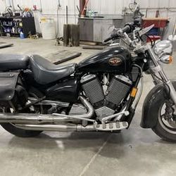 2000 Victory V92C cruiser