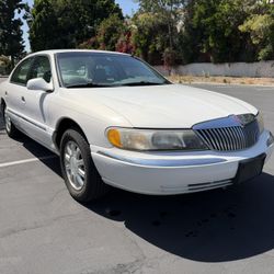 🚗 2001 Lincoln Continental – Clean Title – Runs Great 