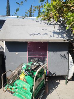 Tree House / Toy House / Play House
