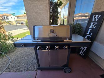 Brand New - Charbroil Commercial Series Grill and Griddle Combo Stainless Steel 4 -Burner