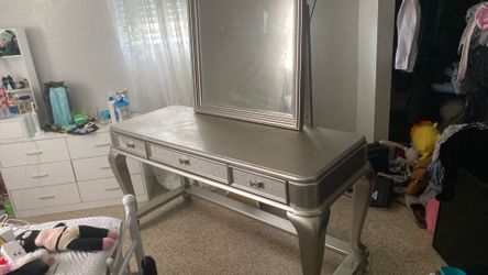 Ashley home vintage vanity