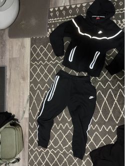 nike tech