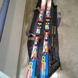 Skis.