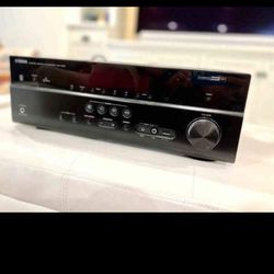 Yamaha RX V575 AV  receiver with HDMI Ports $200 FINAL PRICE