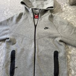 Grey Nike Tech
