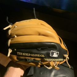 Rawlings Heart Of The Hide RHP R2G Pitchers glove