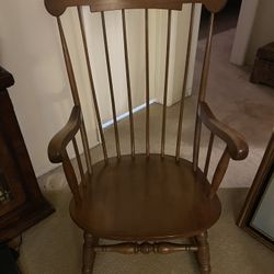 Windsor/Colonial Rocking Chair 
