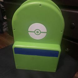 Pokemon Carry Case Backpack & Figures 