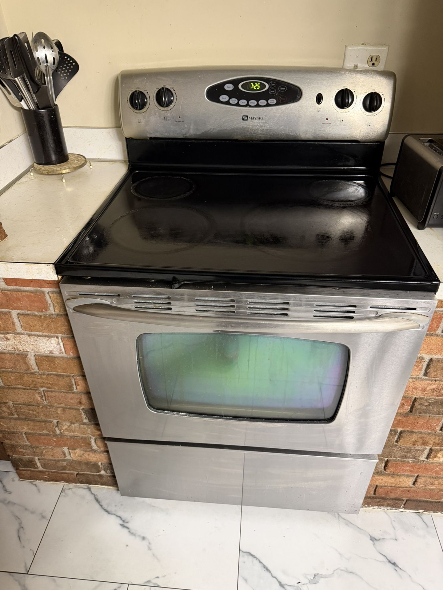 Maytag Oven