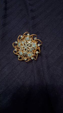 Brooch or pendant
