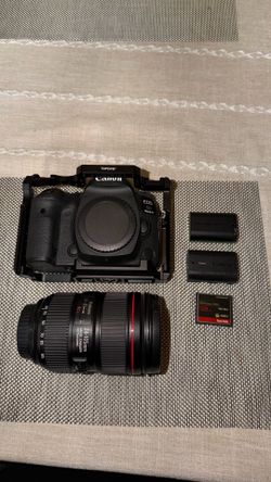 Canon EOS 5D Mark IV Full Frame Digital SLR Camera with EF 24-105mm f/4L is II USM Lens Kit