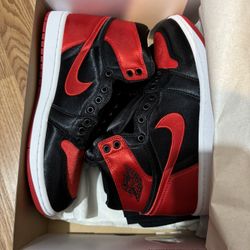 Jordan 1 Satin Size 8 1/2