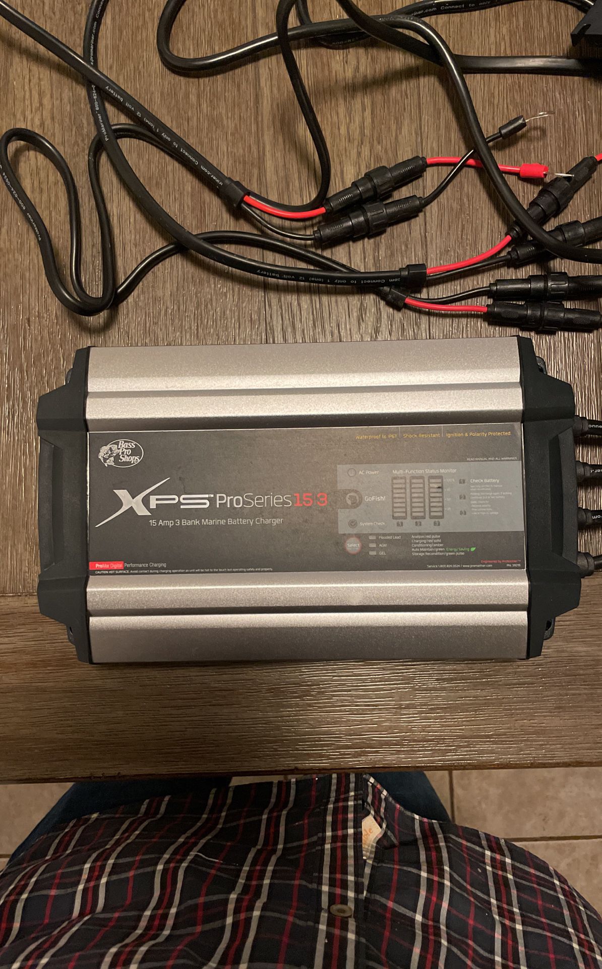 2020 Bass Pro Shops XPS Pro Series 15 amp 3 Bank Marine Battery Charger