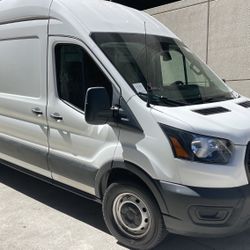 2023 Ford Transit 250