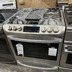 LG 30” Slide In Gas Range In Stainelss Steel New Open Box With Middle Grill 