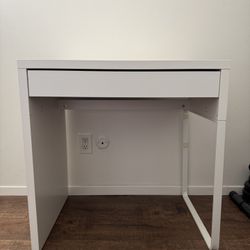 Ikea MICKE Desk, white, 28 3/4x19 5/8 "