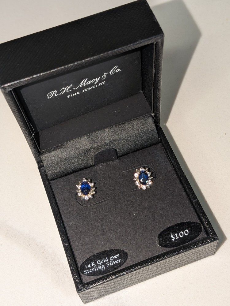 Lab grown blue sapphire 1 (c.t.w.) and white sapphire (1/5 c.t.w) stud earrings