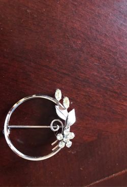 1940s pin with rhinestones