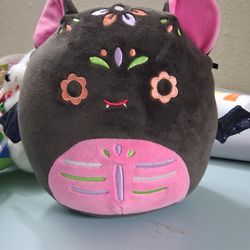 Squishmallow 8 in minor damage to one wing
