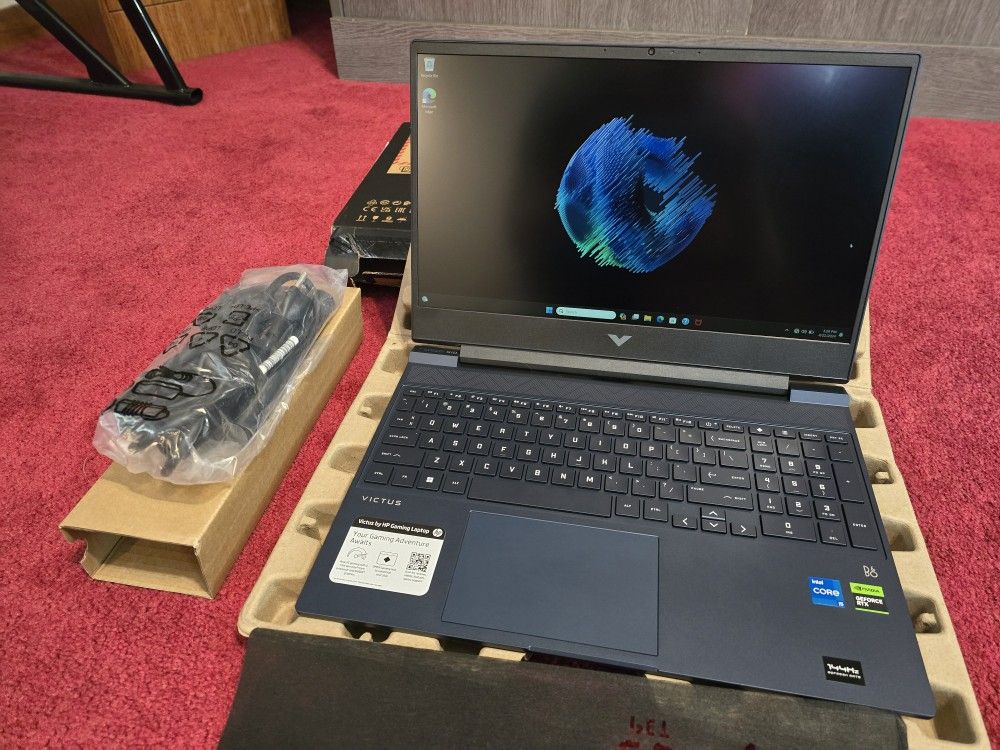 HP Victus 144Hz Gaming Laptop - i5, 3050, 1TB, 32Gb