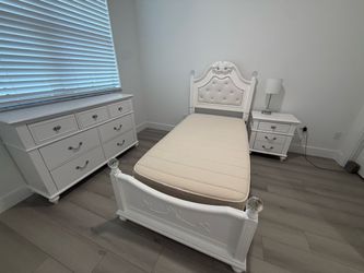 Alana bed set