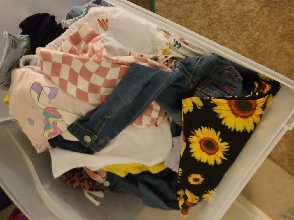 Girl Clothes