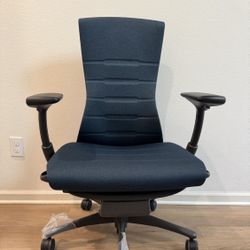 New condition Herman Miller Embody Logitech Gaming / Office Chair ( night full)