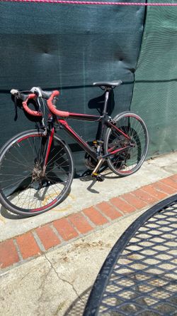 Kids racing 10 speed and great condition