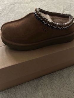 Uggs size 5