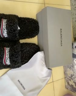 Luxury Slides Paris Designer men women Slippers Ladies Wool Winter Fur Fluffy Furry Warm Lette...